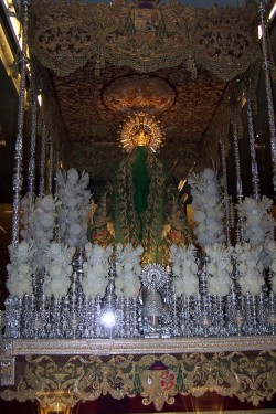 Imagen de la virgen de la Macarena Sevilla España